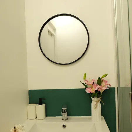 Apartment Lp - Symphony