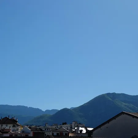 Lp - Symphony Annecy